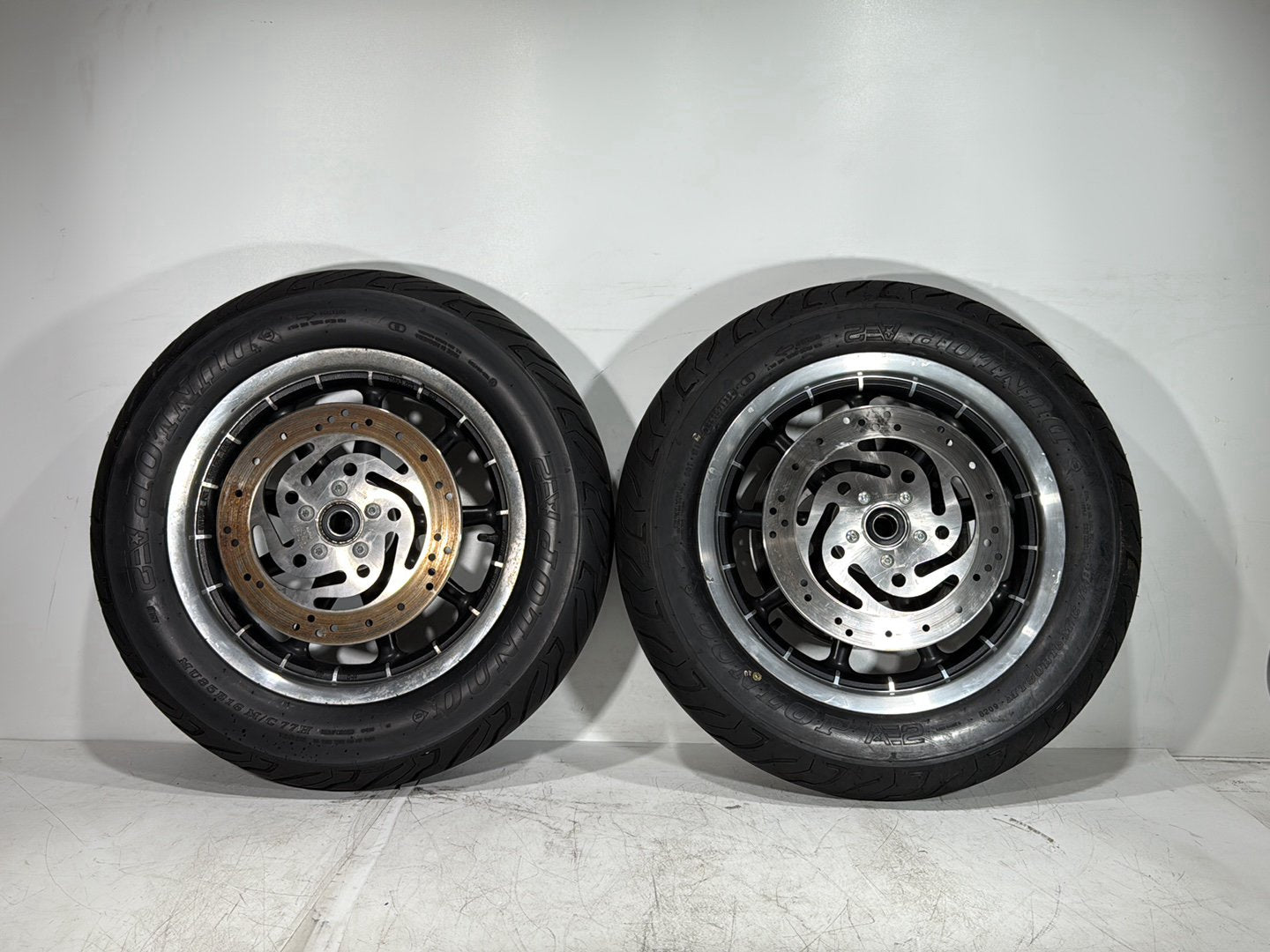 2006 Harley Road King Touring FLHRCI Classic OEM Front & Rear Wheel Rim Tire
