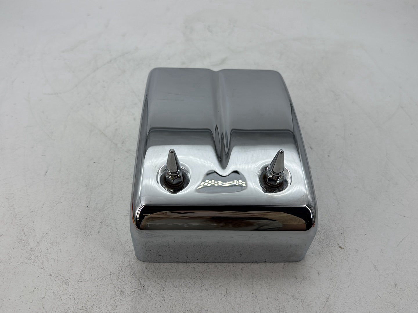 2006 Harley Dyna FXDWGI Wide Glide OEM Electrical Panel Holder Bracket Carrier Caddy