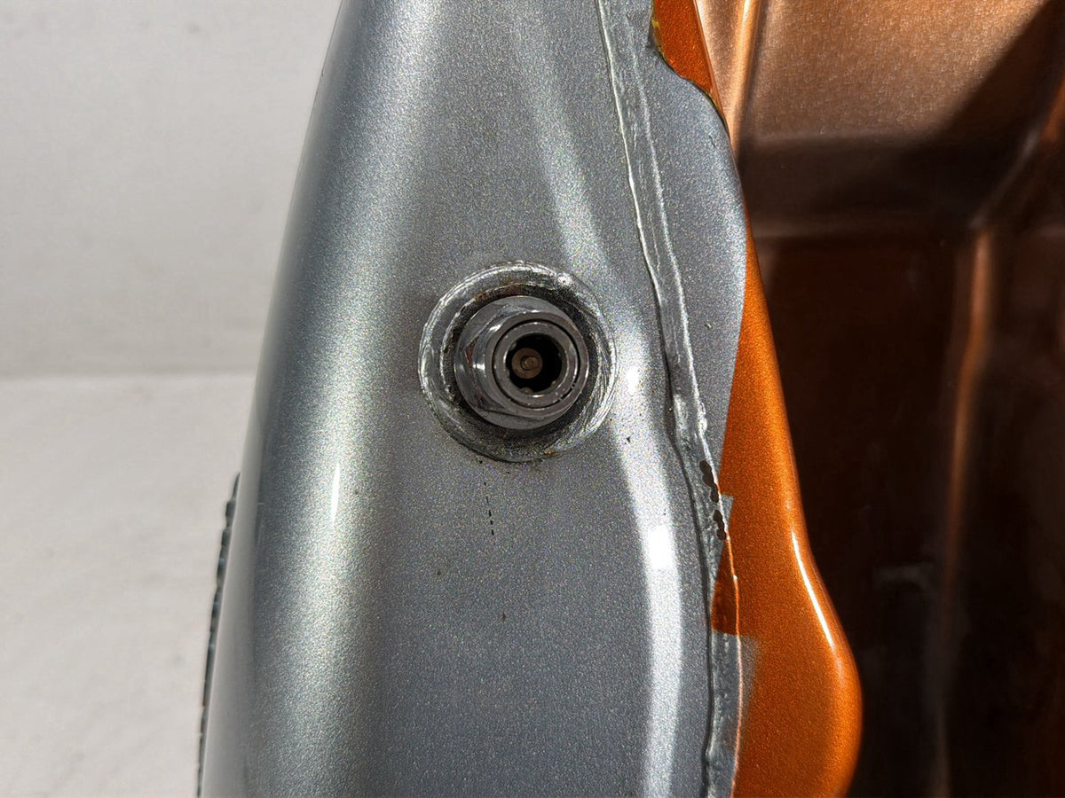 2014 Harley Electra Glide Touring Ultra OEM Fuel Gas Tank Gasoline Reservoir