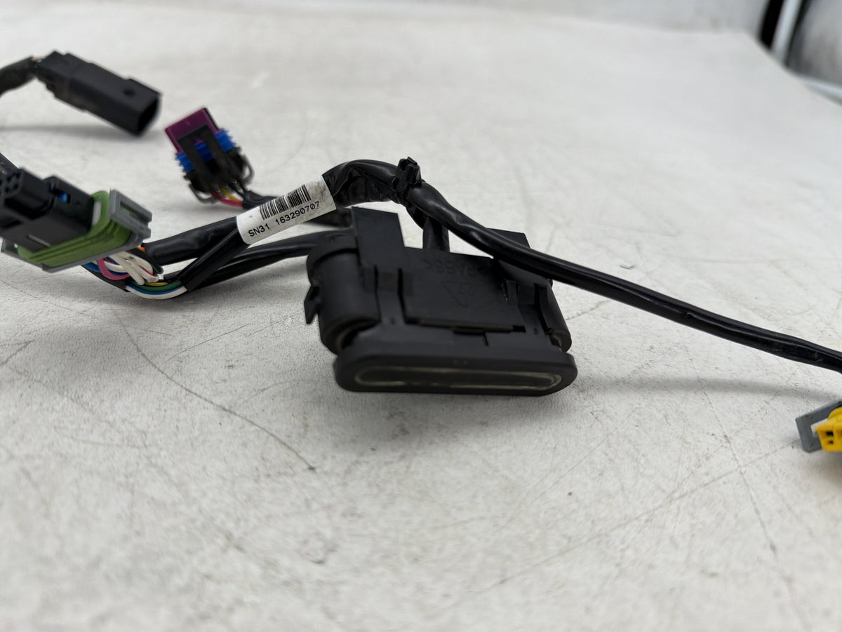 2017 Harley Dyna Street Bob FXDB OEM Dash Indicator Lamp Wire Plug In 68789-96A