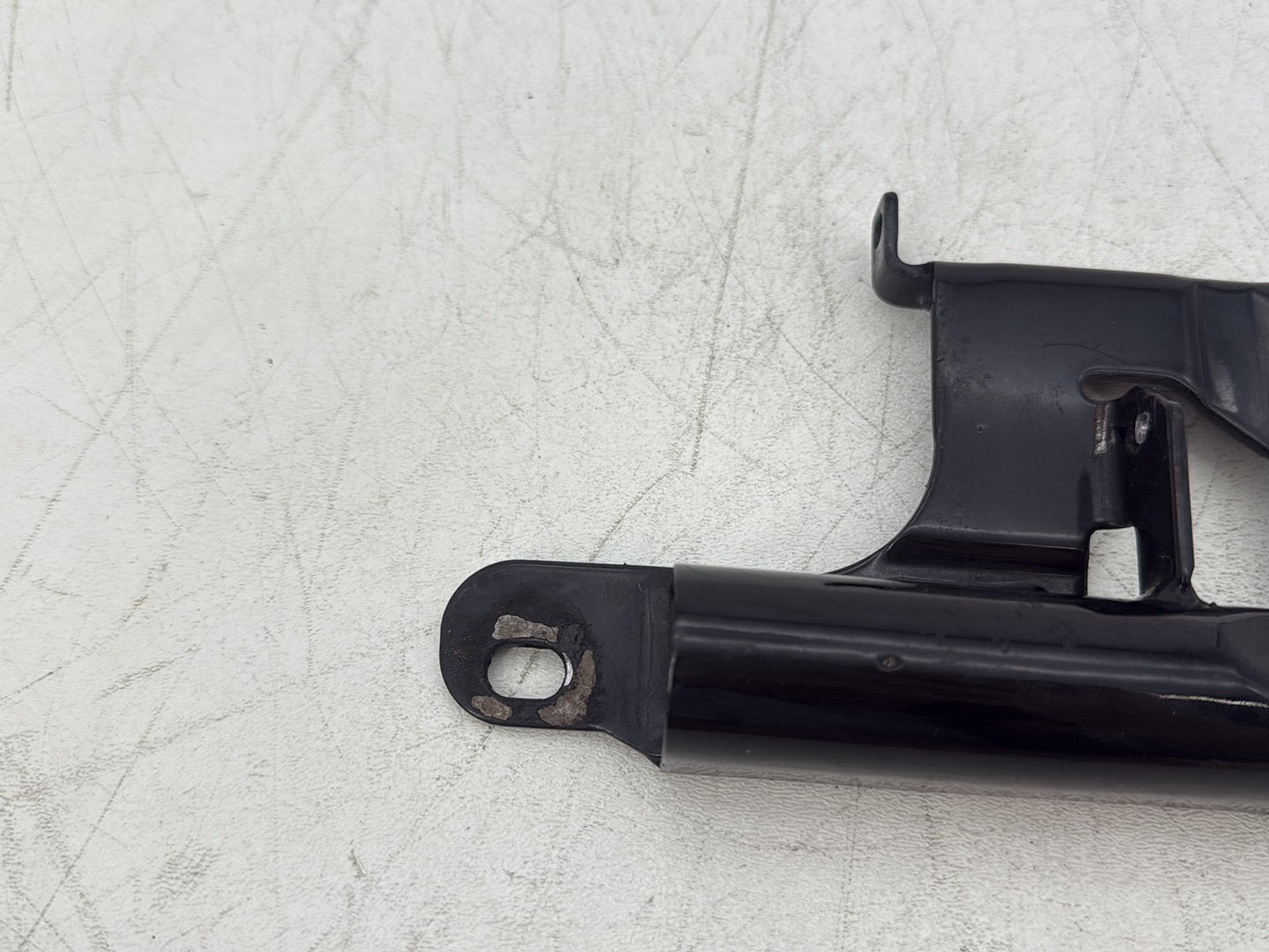 2006 Harley Softail FLSTCI Heritage Classic OEM Seat Bracket Mount Support Mounting