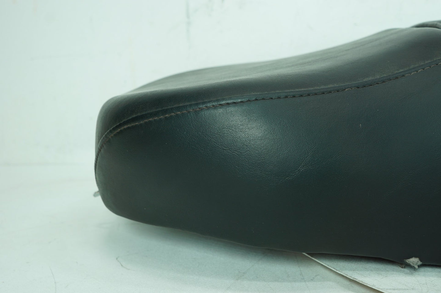 1999 - 2006 Harley-Davidson Touring Road King Police Passenger Rider Driver Seat Saddle 52242-83E