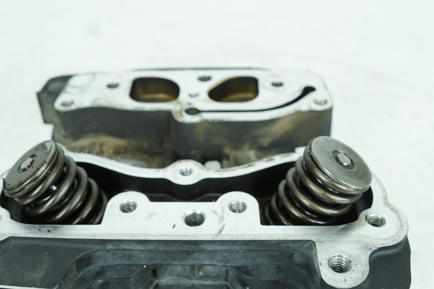 1999 - 2006 Harley-Davidson Touring Road King Classic Front Twin Cam Engine Cylinder Head 16723-99