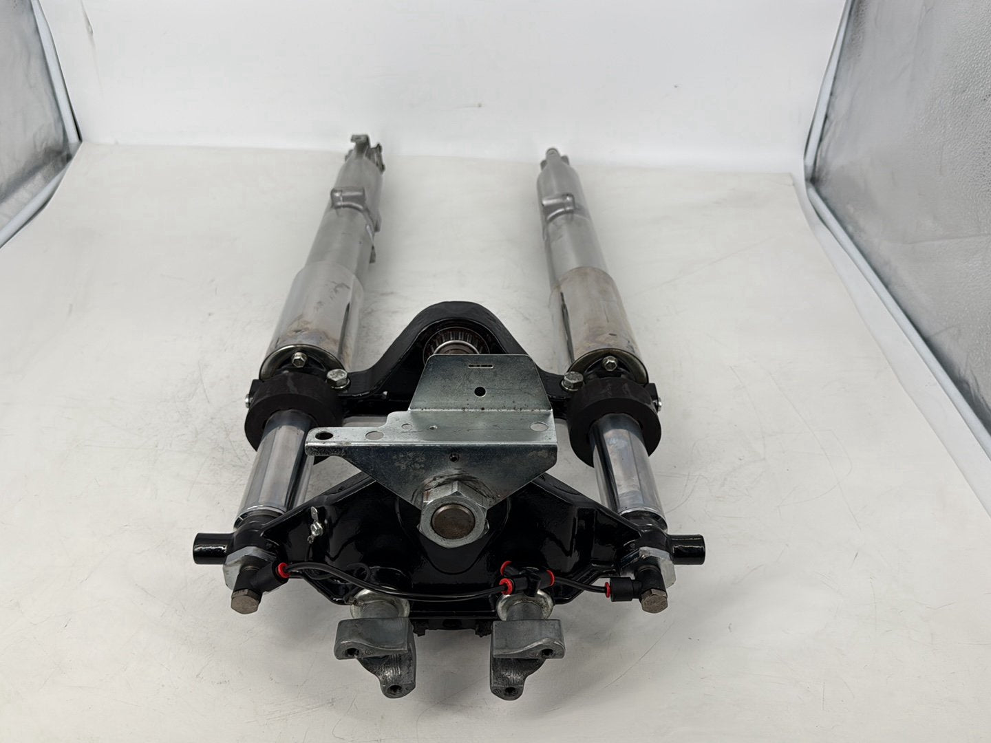 1999 - 2006 Harley-Davidson Touring Electra Glide Classic Front Triple Tree Set & LH RH Fork Legs Sliders 45435-95