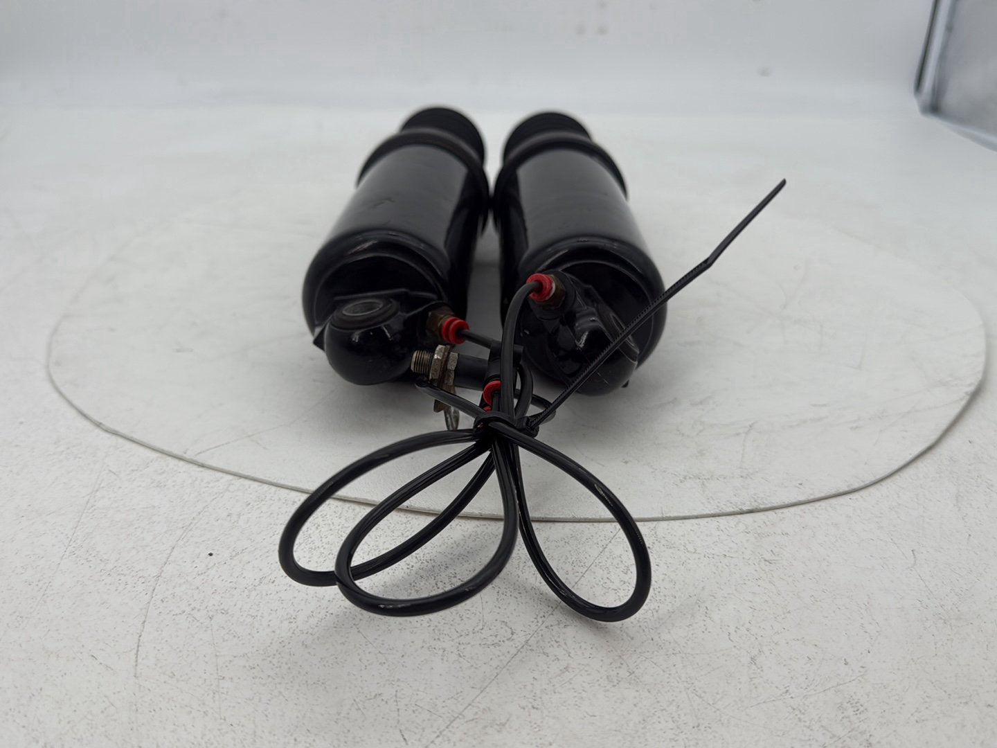 2007 - 2012 Harley-Davidson Touring Electra Glide Ultra Rear Left Right Shock Absorbers 54565-97C