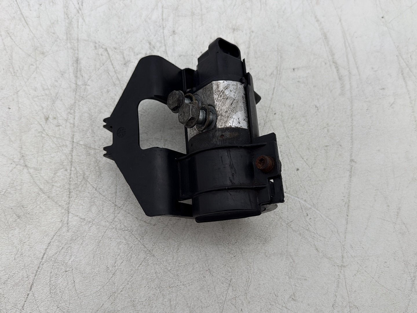 2011 Harley Softail FLSTFB Fat Boy OEM ABS Brake Pump Control Module 48349-11