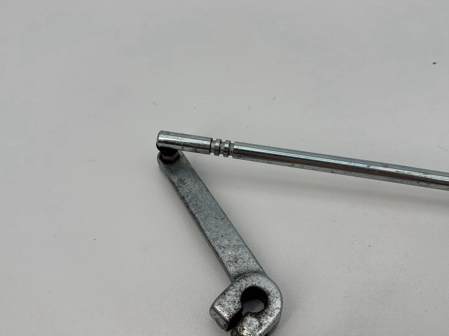 1999 - 2006 Harley-Davidson Dyna Wide Glide Gear Shifter Lever Arm w/ Rod linkage 33715-85A
