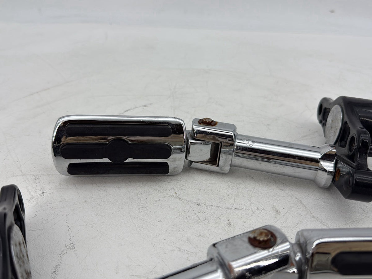 2008 Harley Touring Electra Glide Ultra OEM Passenger Left & Right Foot Pegs