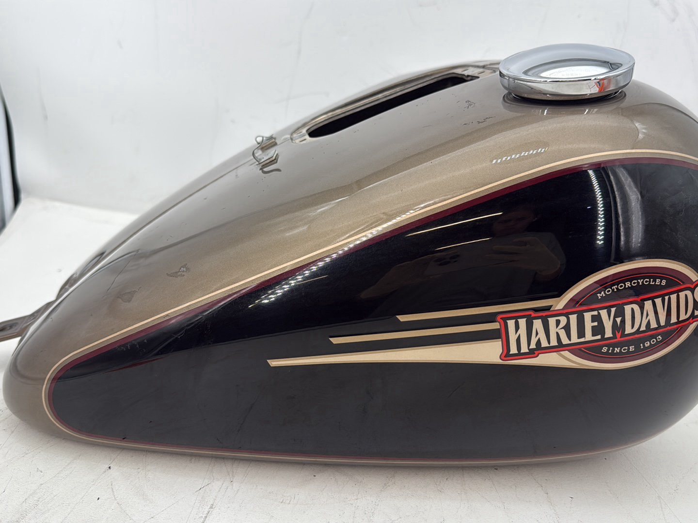 2005 Harley Heritage Softail Classic OEM Fuel Gas Tank Gasoline Reservoir DENTED