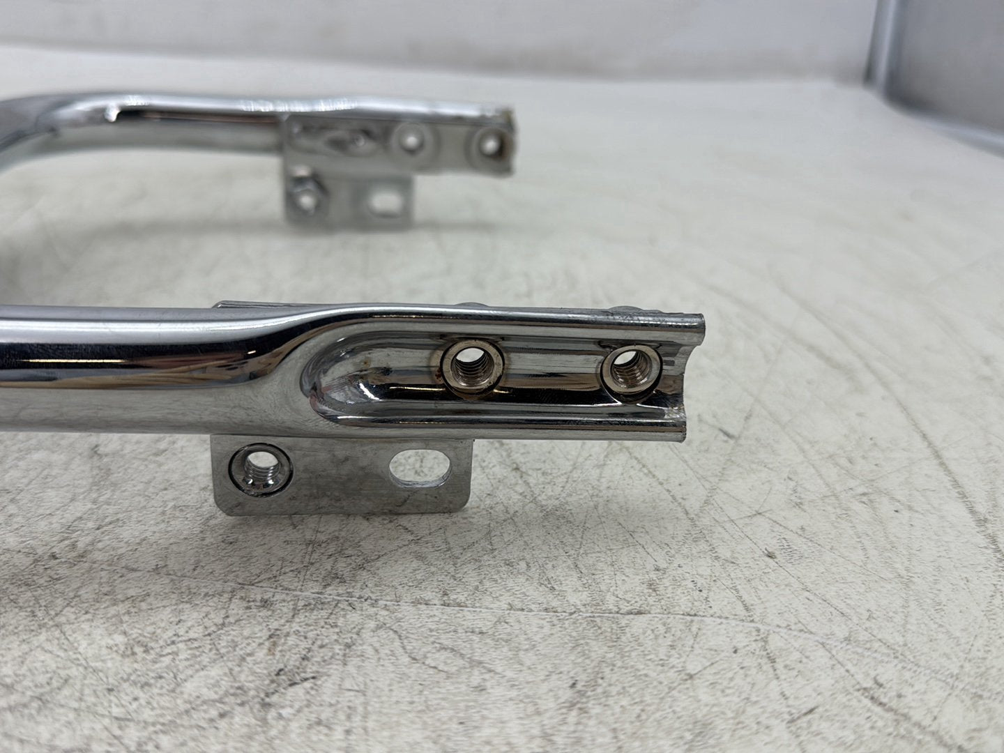 2006 Harley Road King Touring FLHRCI Classic OEM Rear License Plate Support Bar Holder