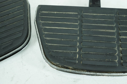 1999 - 2006 Harley-Davidson Touring Road King Police Left & Right Passenger Floorboard Foot Rest 50606-86A