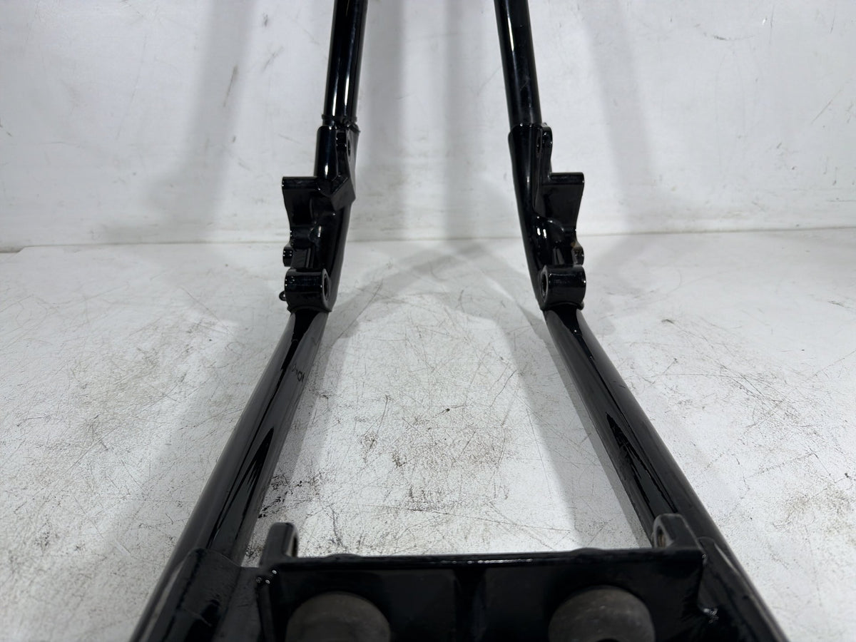 2006 Harley Softail Deuce FXSTDI OEM Body Main Frame Chassis SLVG 48887-00A