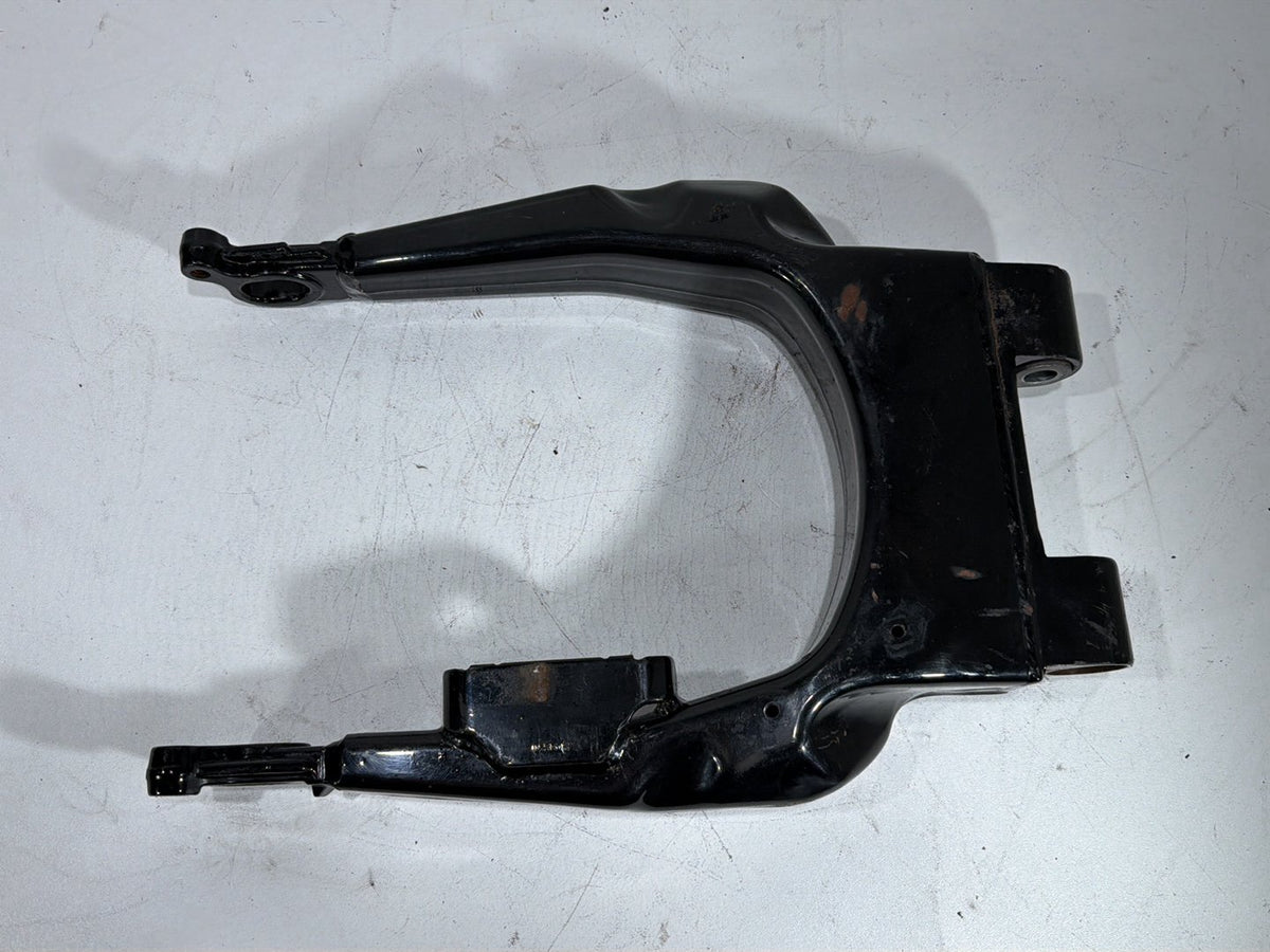 2009 Harley Road King Touring Police OEM Rear Fork Swingarm Swing Arm