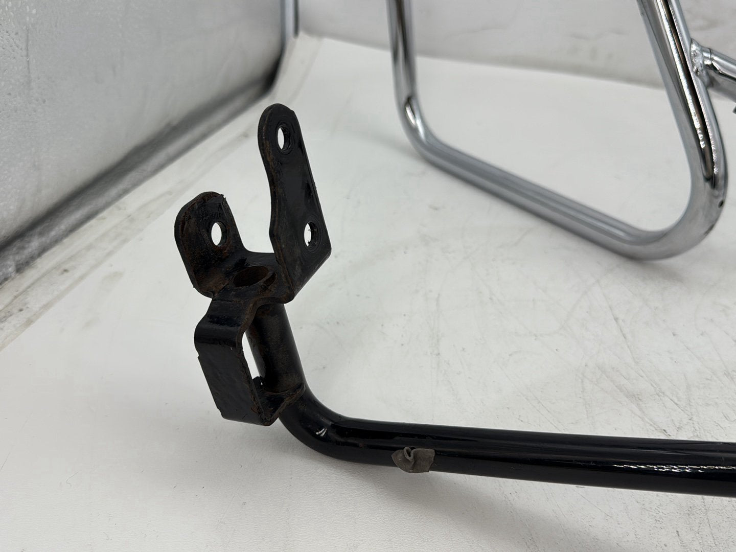 2018 Harley Electra Glide Touring Ultra FLHTCU OEM Rear Left Right Saddlebag Guard Rails Bar