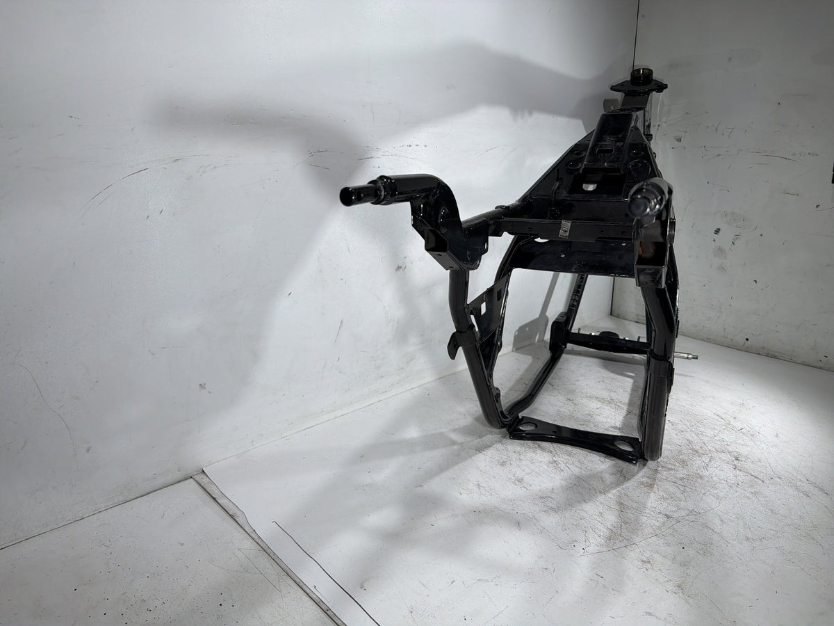 2004 Harley Electra Glide CVO Screamin Eagle OEM Body Main Frame Chassis CLN CLR