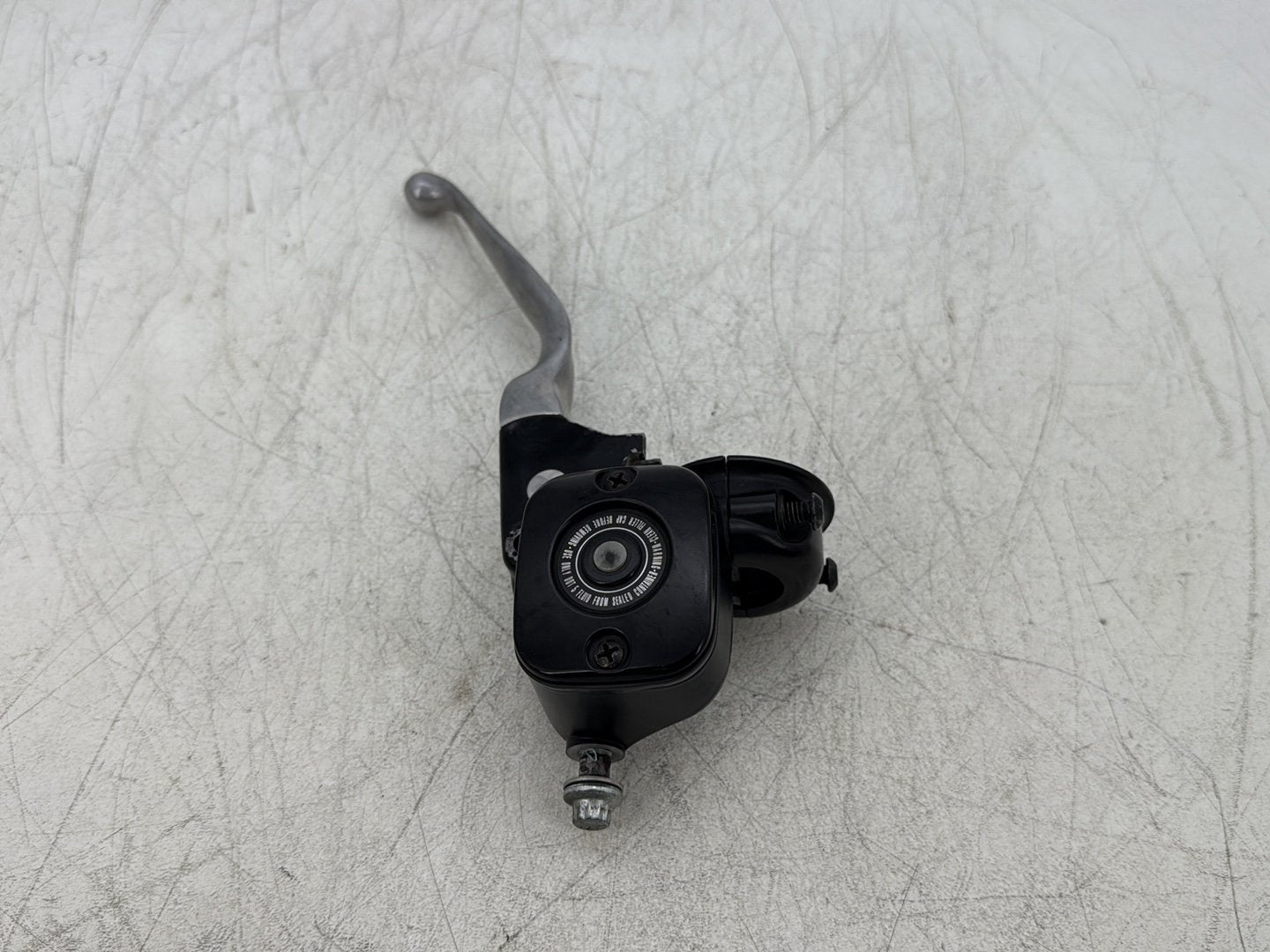 2004 Harley Road King Touring Custom FLHRSI OEM Front Right Brake Lever Master Cylinder