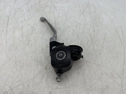 2004 Harley Road King Touring Custom FLHRSI OEM Front Right Brake Lever Master Cylinder