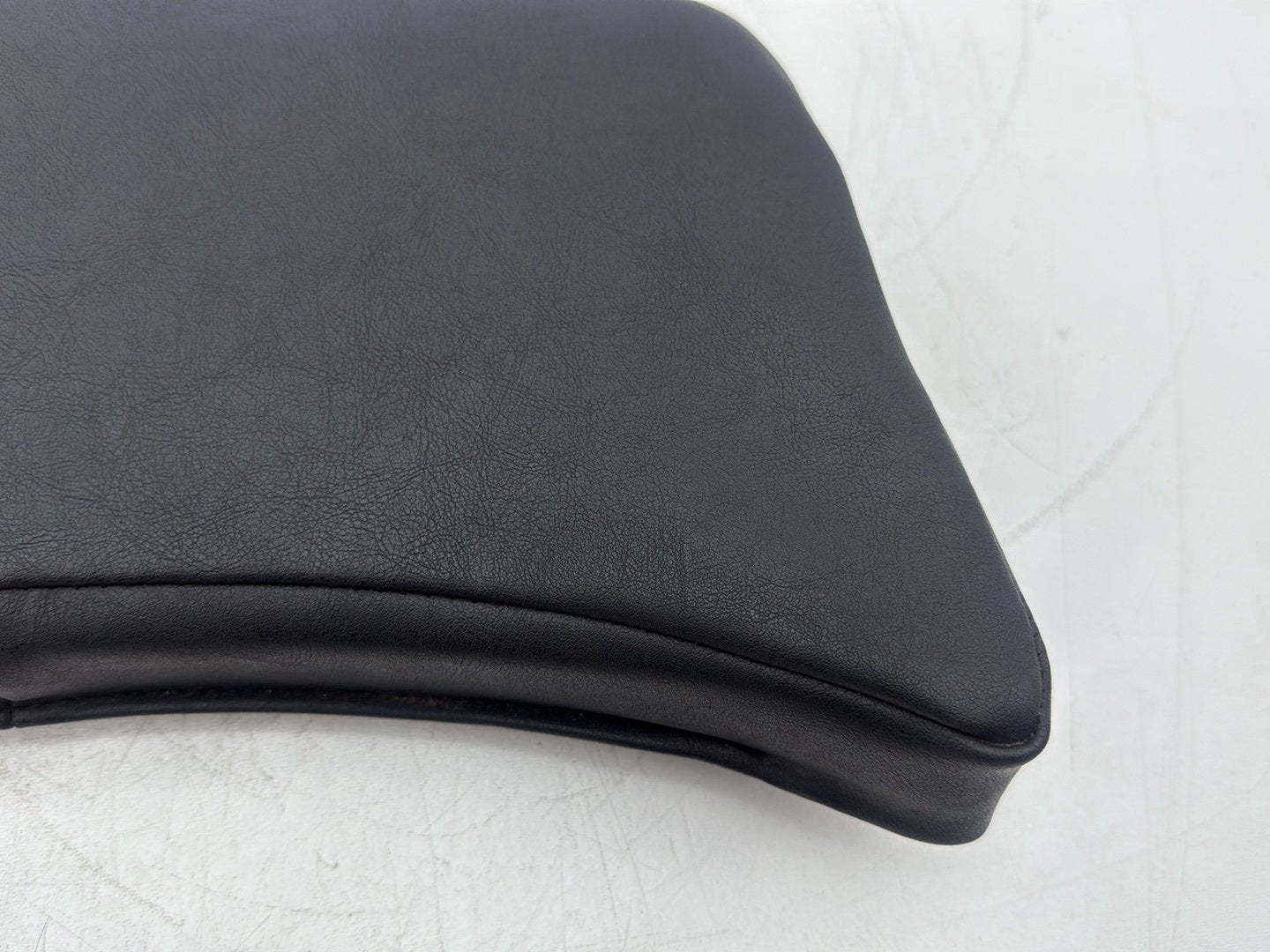 2007 Harley Touring FLHTCU Electra Glide Ultra OEM Rear Passenger Backrest Cushion Pad