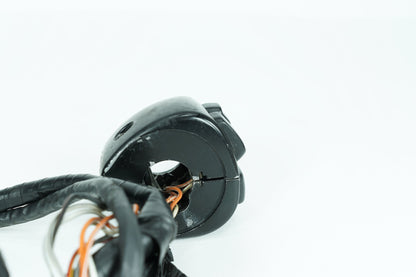 2007 - 2012 Harley-Davidson Softail Standard Right Engine Start Kill Switches Controls  	71684-06A