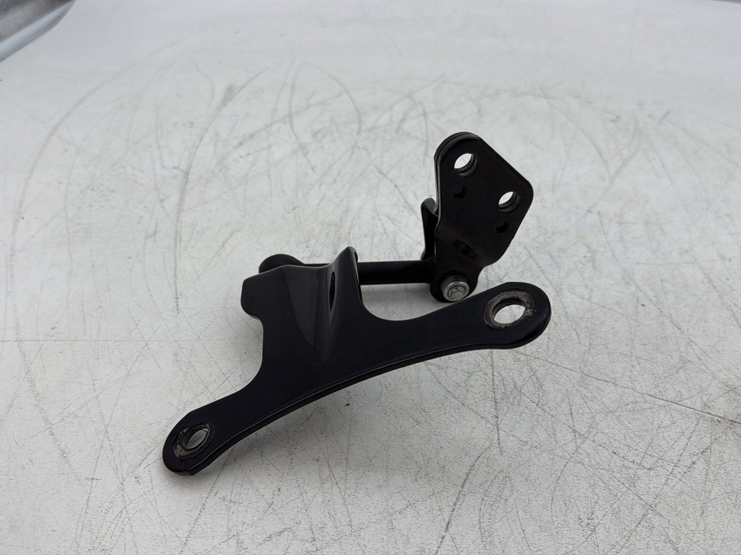 2006 Harley Sportster XL883L 883 Low OEM Mounting Bracket Holder Support Base