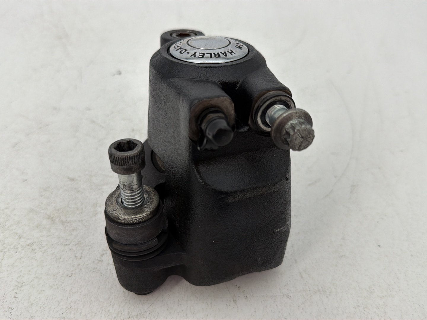 1984 - 1998 Harley-Davidson Touring Electra Glide Classic Front Right 1 Brake Caliper 44023-83C