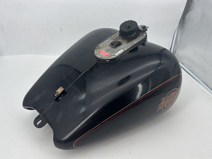 1999 - 2006 Harley-Davidson Touring Electra Glide Classic Fuel Gas Tank Gasoline Reservoir 61356-00