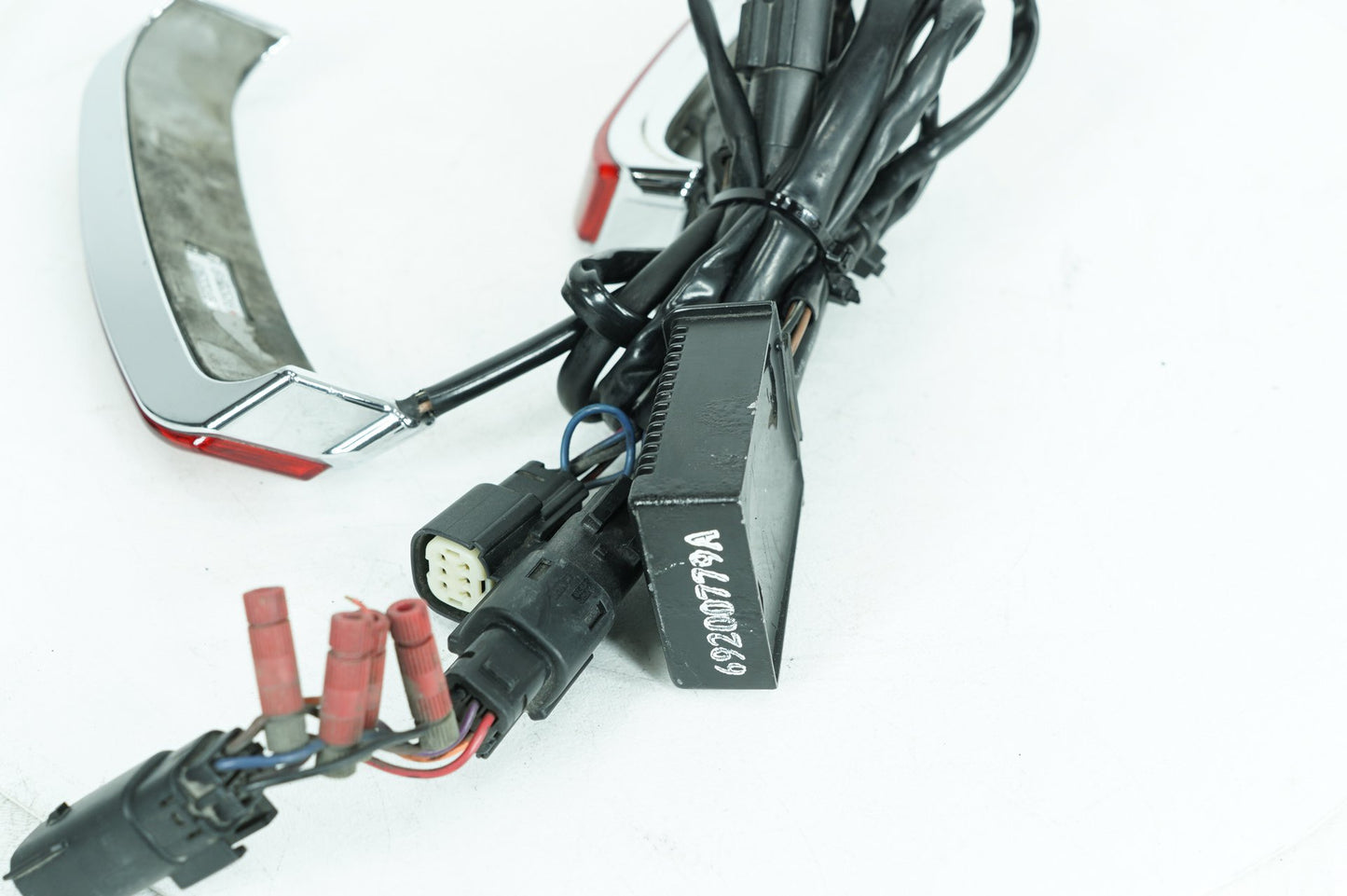2008 - 2016 Harley-Davidson Touring Electra Glide Ultra Rear Left & Right Turn Signals 67800241
