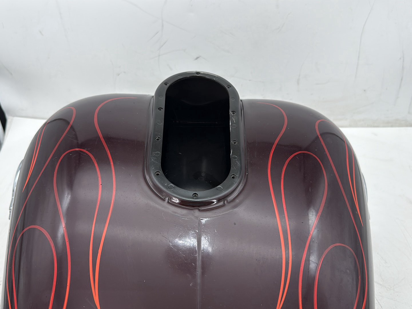 2005 Harley Electra Glide Touring Ultra FLHTCUI OEM Fuel Gas Tank Gasoline Reservoir