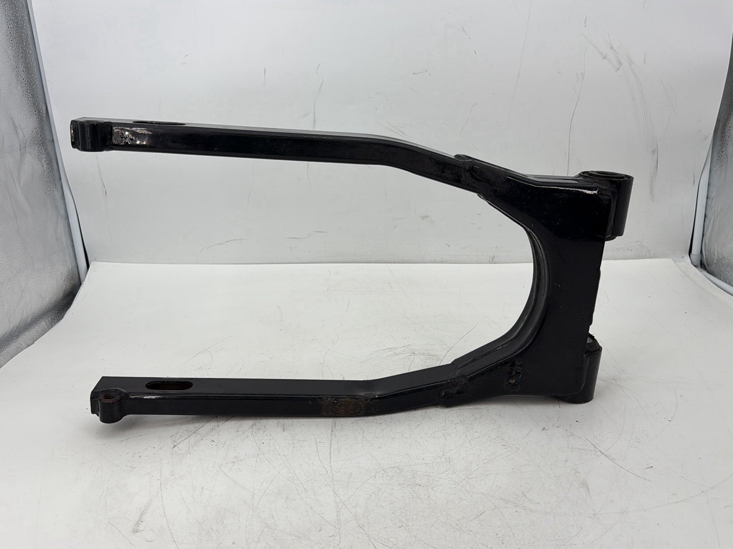 95 Harley Touring FLHTCI Electra Glide Classic OEM Rear Fork Swingarm Swing Arm
