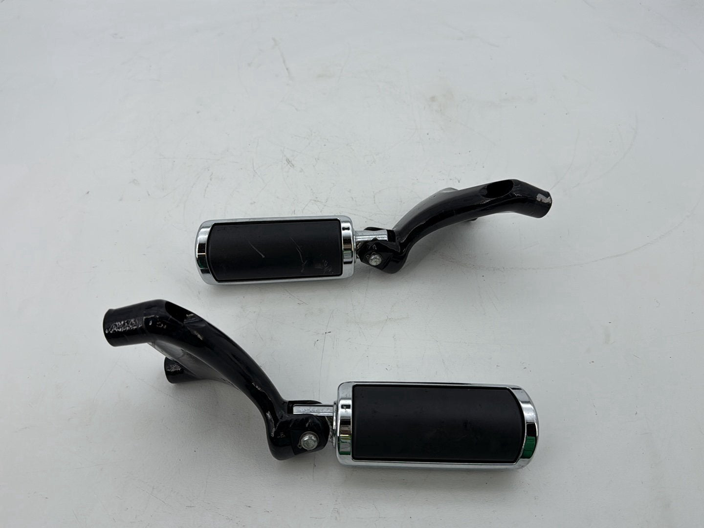 2009 Harley Sportster XL1200C 1200 Custom OEM Passenger Left & Right Foot Pegs