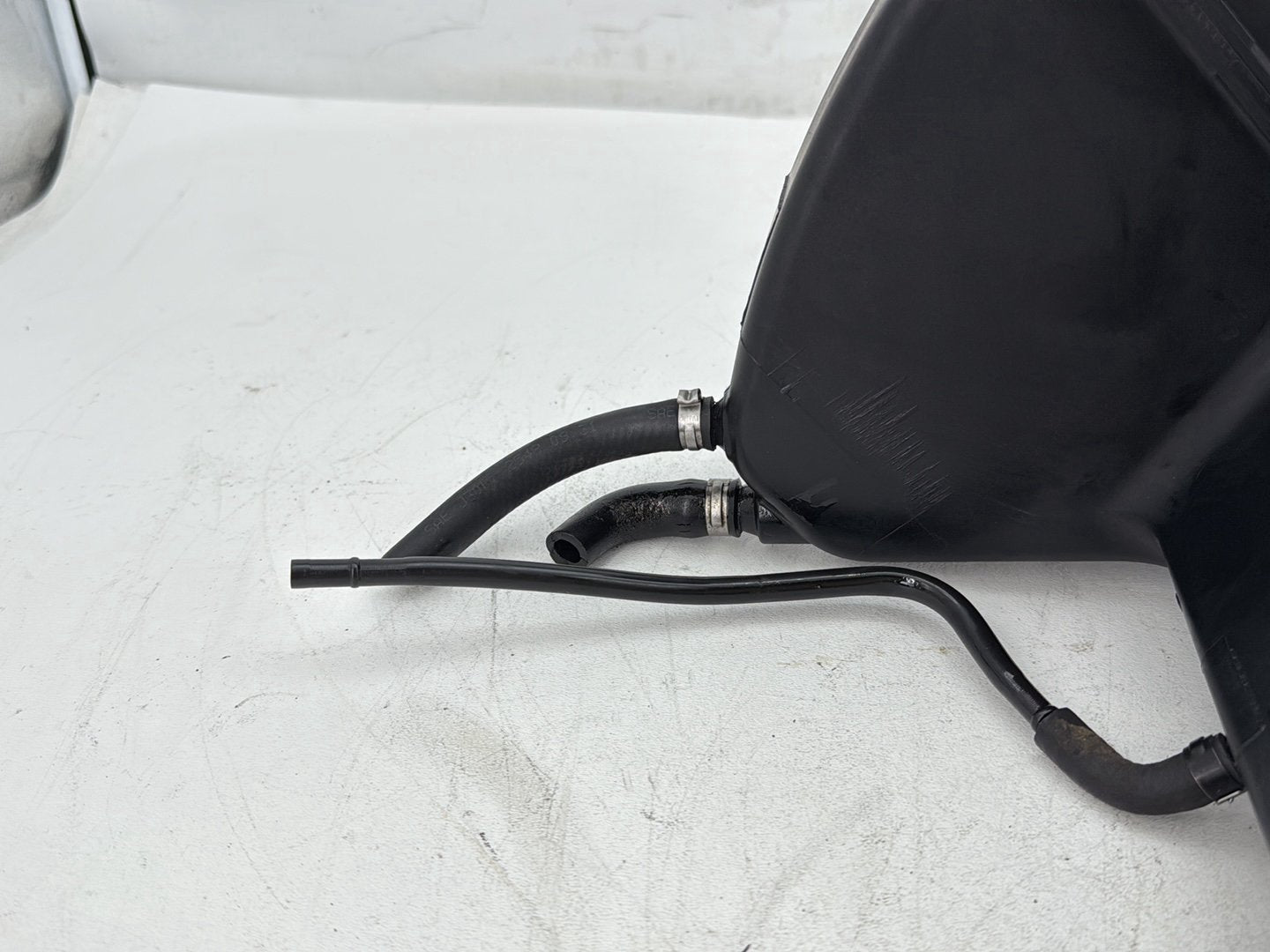 2009 Harley Sportster 883 Low XL883L OEM Oil Tank Reservoir Bottle Canister & Dipstick