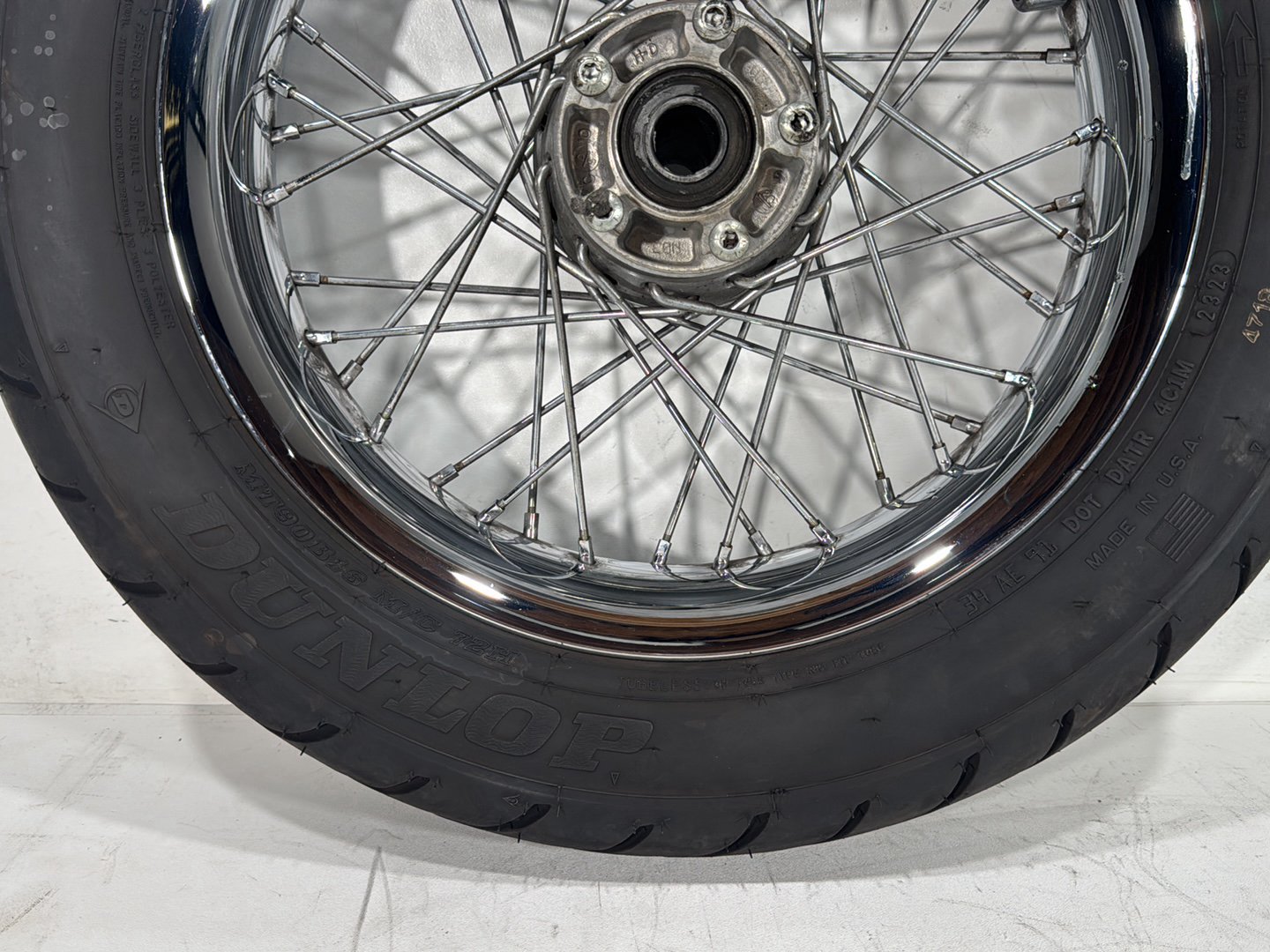 2005 Harley Electra Glide Touring Ultra FLHTCUI OEM Front Wheel Rim Tire Spoked