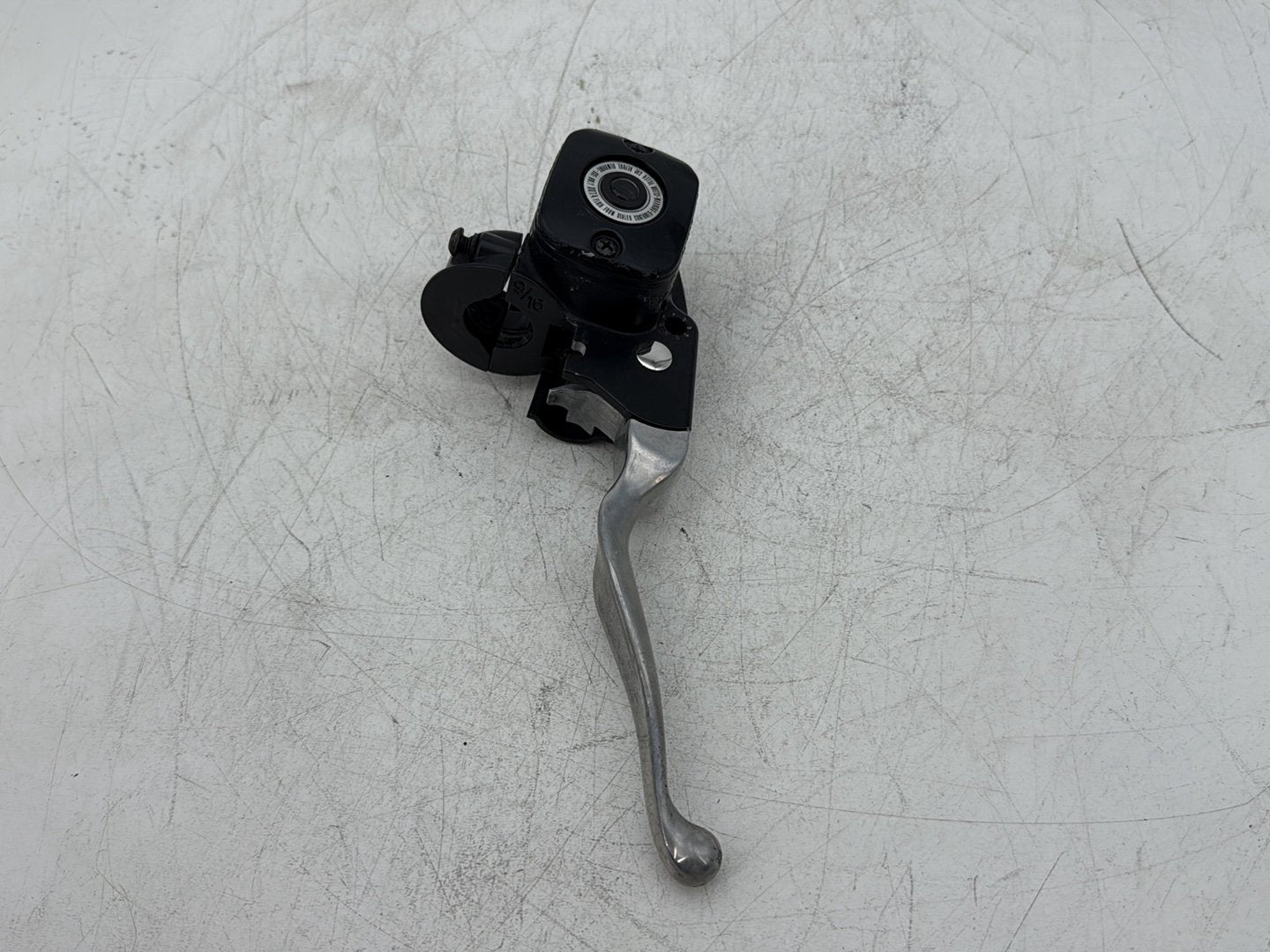 2008 Harley Dyna FXDL Low Rider Anniversary OEM Front Right Brake Lever Master Cylinder