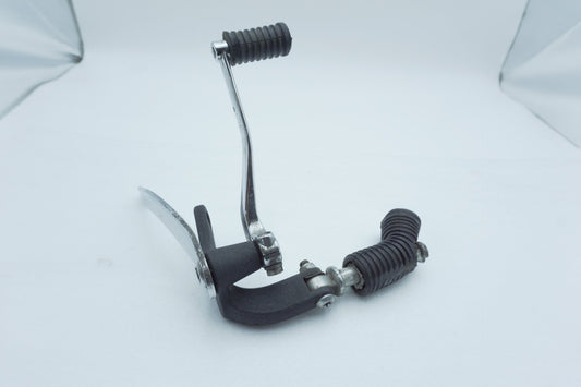 2008 - 2016 Harley-Davidson Dyna Wide Glide Left Foot Rest Support Bracket Peg 33693-03
