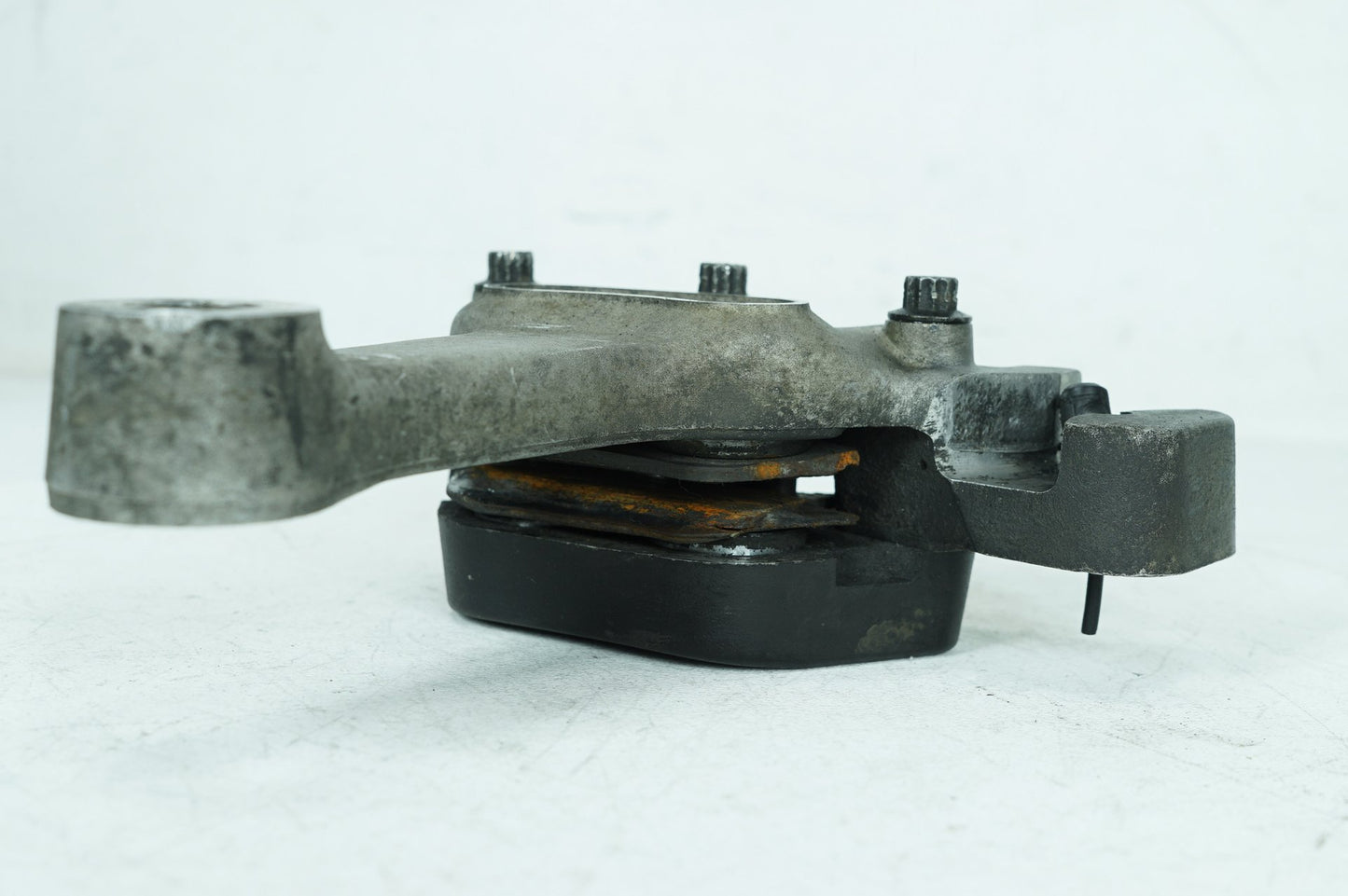 1999 - 2006 Harley-Davidson Touring Electra Ultra Classic Rear Back Brake Caliper 44016-00D