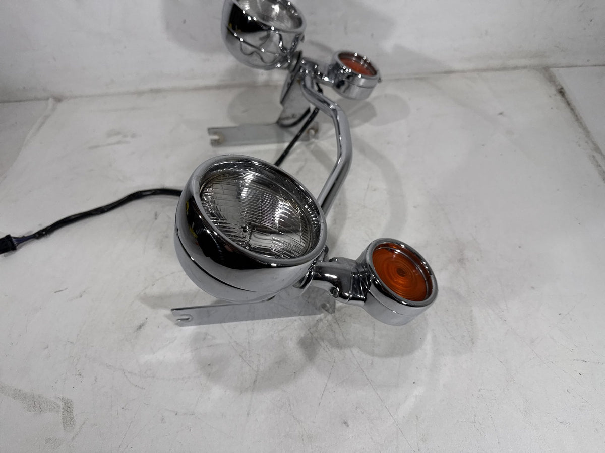 01 Harley Electra Touring Classic OEM Front Turn Signal Indicators Aux Light Bar