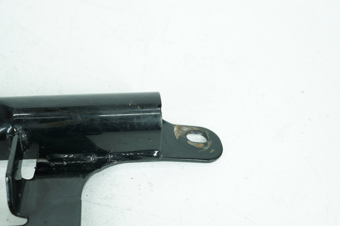 2000 - 2006 Harley-Davidson Softail Heritage Classic Seat Bracket Mount Support Mounting 48868-00