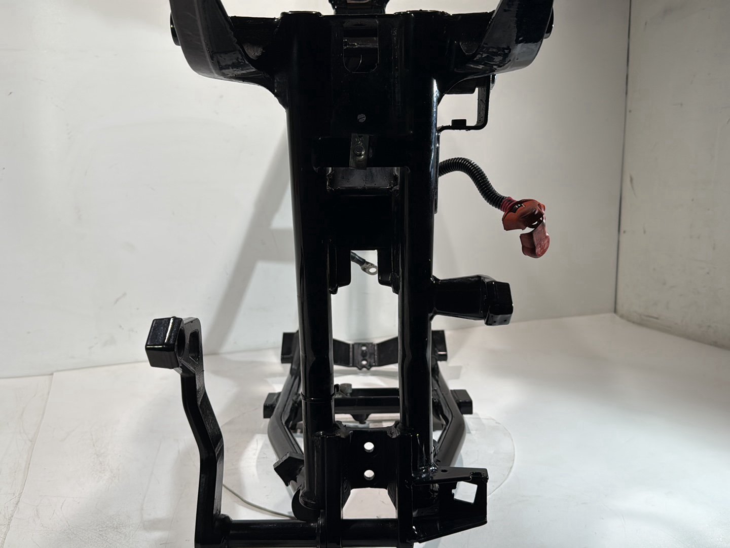 1999 - 2006 Harley-Davidson Dyna Super Glide Body Main Frame Chassis SLVG 47456-04BHP
