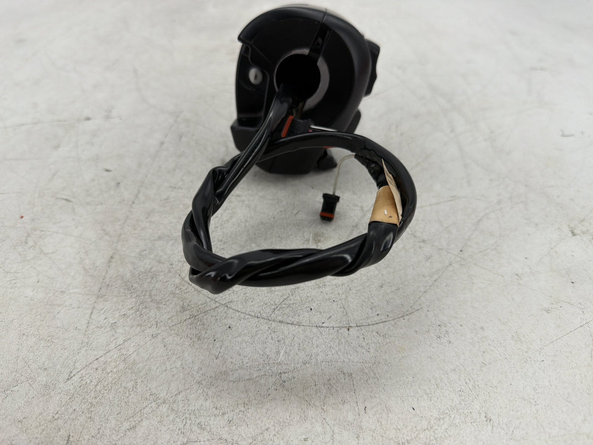 2015 Harley Electra Glide Touring OEM Right Engine Start Kill Switches Controls