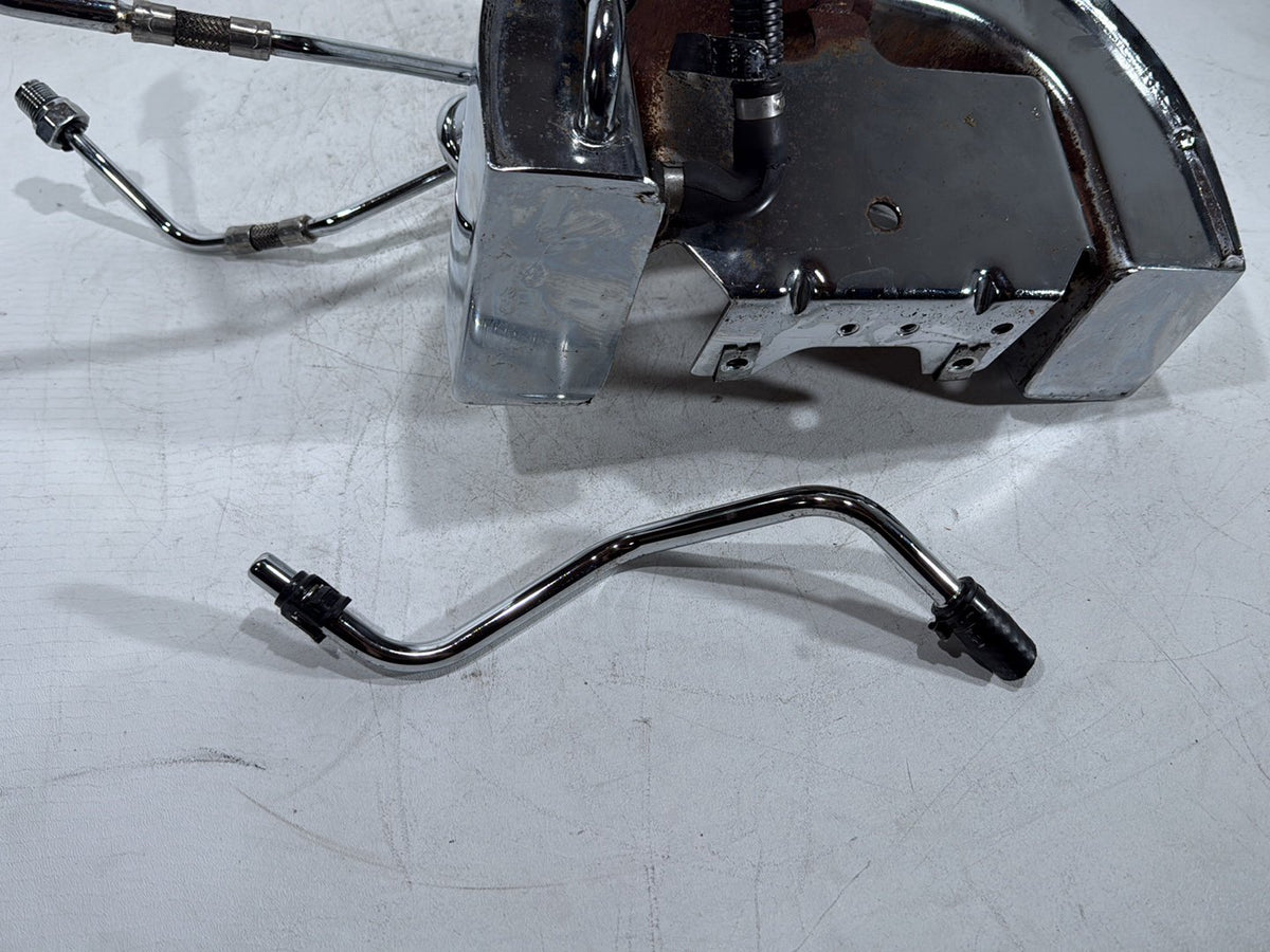2004 Harley Heritage Softail Classic FLSTCI OEM Oil Tank Reservoir Bottle Canister & Dipstick