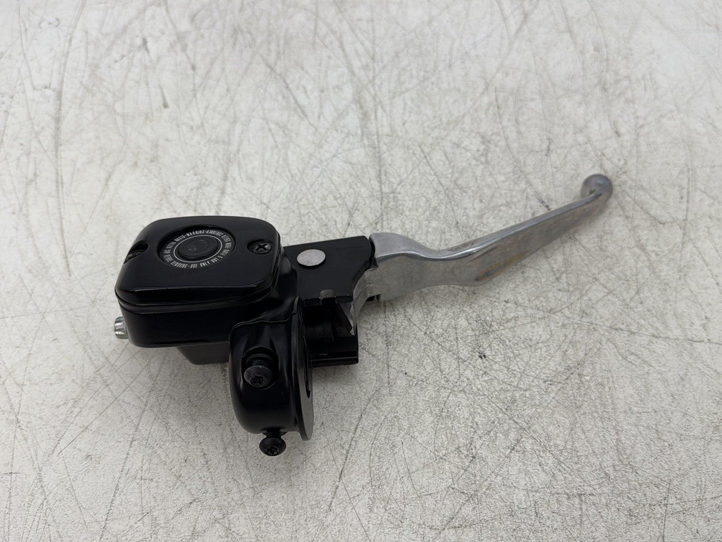 1998 Harley Touring FLHTCUI Electra Glide Ultra OEM Front Right Brake Lever Master Cylinder