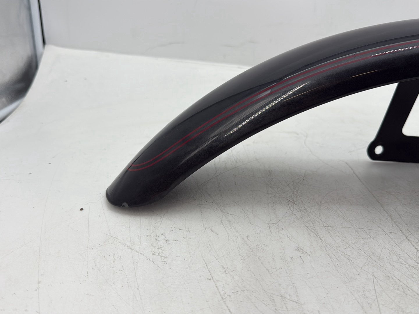 2005 Harley Dyna FXDWG Wide Glide OEM Front Wheel Fender Shell Panel