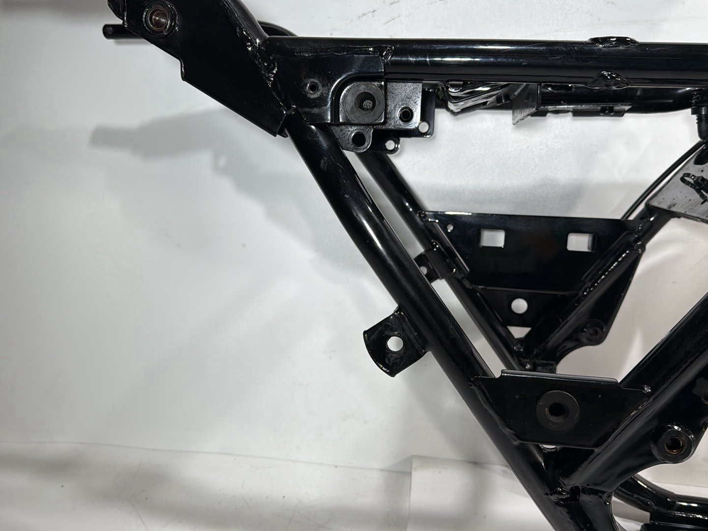 2005 Harley Touring FLHRCI Road King Classic OEM Body Main Frame Chassis SLVG