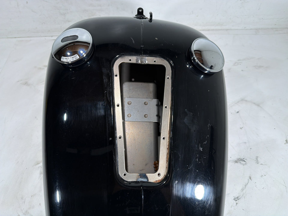 2006 Harley Softail Deuce FXSTDI OEM Fuel Gas Tank Gasoline Reservoir 62082-00C
