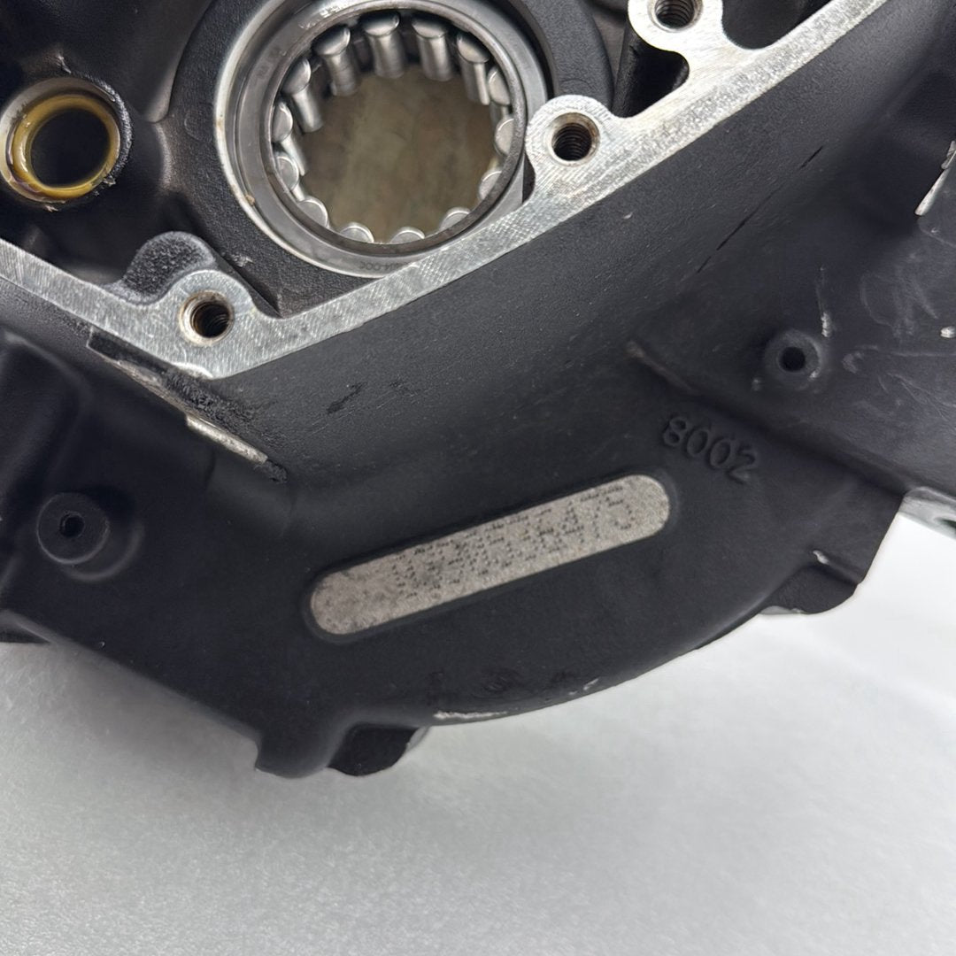 1999 - 2006 Harley-Davidson Touring Electra Glide Classic Crankcase Shaft Engine Motor Cover 24630-03
