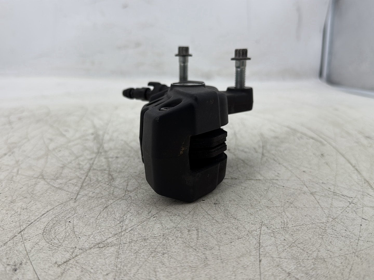 2015 Harley Road Glide Touring FLTRXS OEM Front Right 1 Brake Caliper