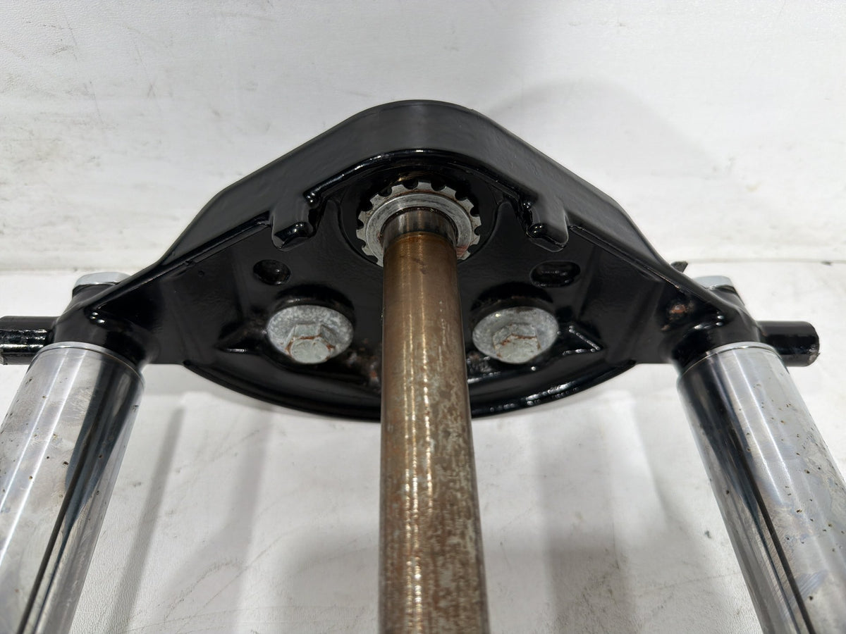 09 Harley Street Glide Touring OEM Front Triple Tree Set LH RH Fork Legs Sliders