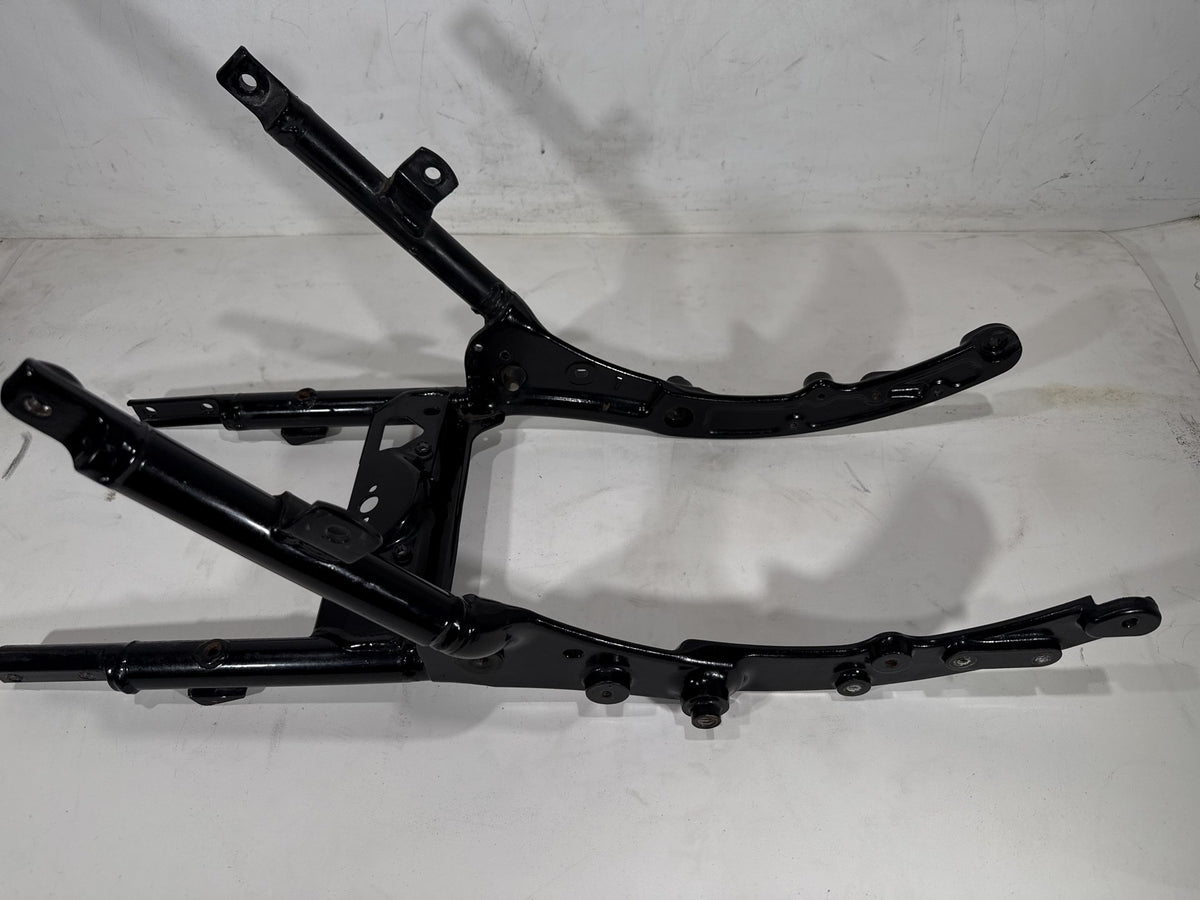 16 Harley Road Glide Touring FLTRXS OEM Rear Back Sub Frame Rail Bar 48079-09BHP