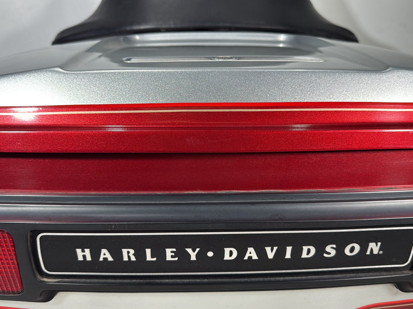 1999 - 2006 Harley-Davidson Touring Electra Glide Ultra Pass Backrest Tour Pak Luggage NOKey 79042-93 , 53134-00BDK , 76303-98B