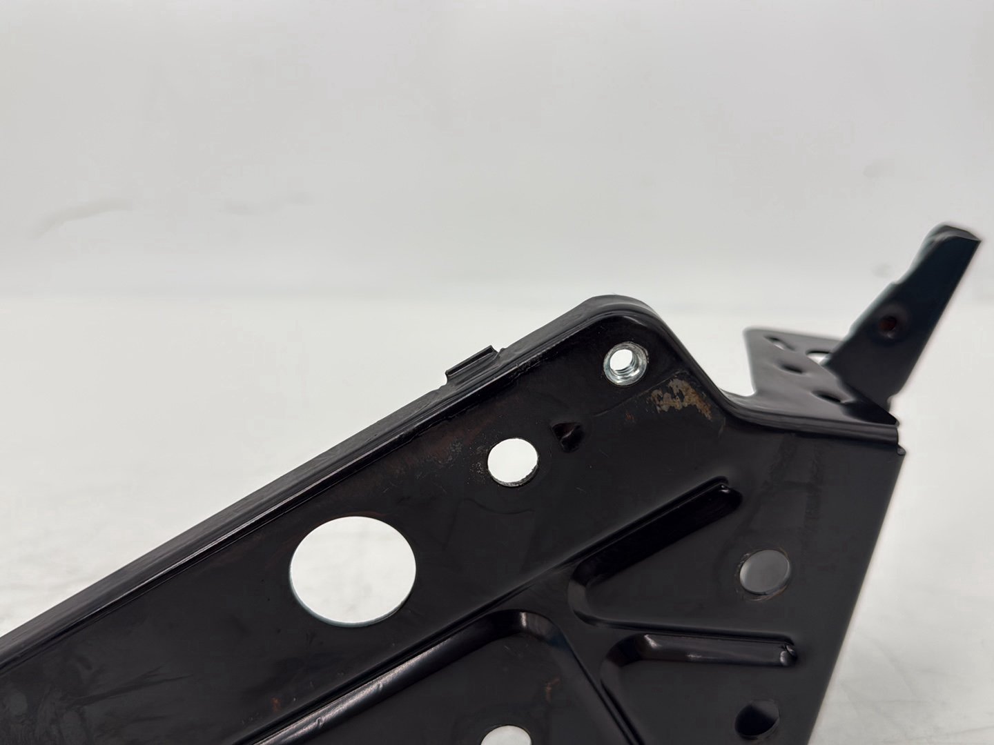 2015 Harley Touring FLHXS Street Glide OEM Inner Fairing Mount Support Bracket